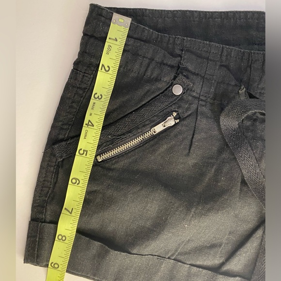 Max Rave Linen Shorts - Picture 8 of 13